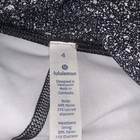 Lululemon Tight stuff tight ii, size 4, Luminescence splatter white black - Picture 7 of 10